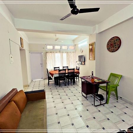 Kanak Laxmi Villa B & B グワーハーティー エクステリア 写真