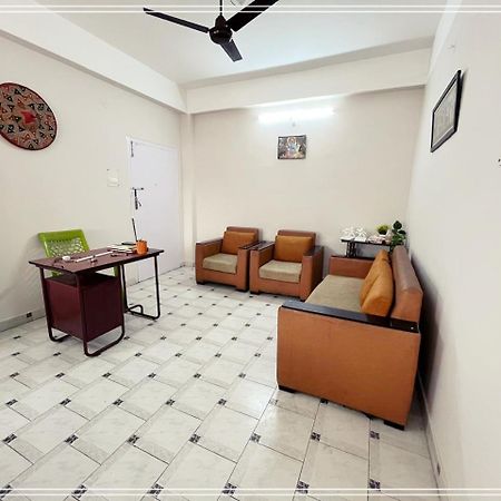 Kanak Laxmi Villa B & B グワーハーティー エクステリア 写真